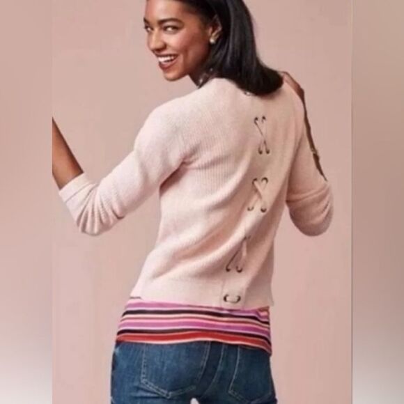 Cabi Eliza Lace Up Light Pink Sweater Cardigan Size M V Neck Preppy A0016 - Picture 1 of 7